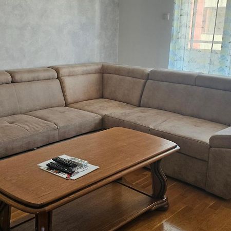 Nakii Apartmani Подгорица Екстериор снимка